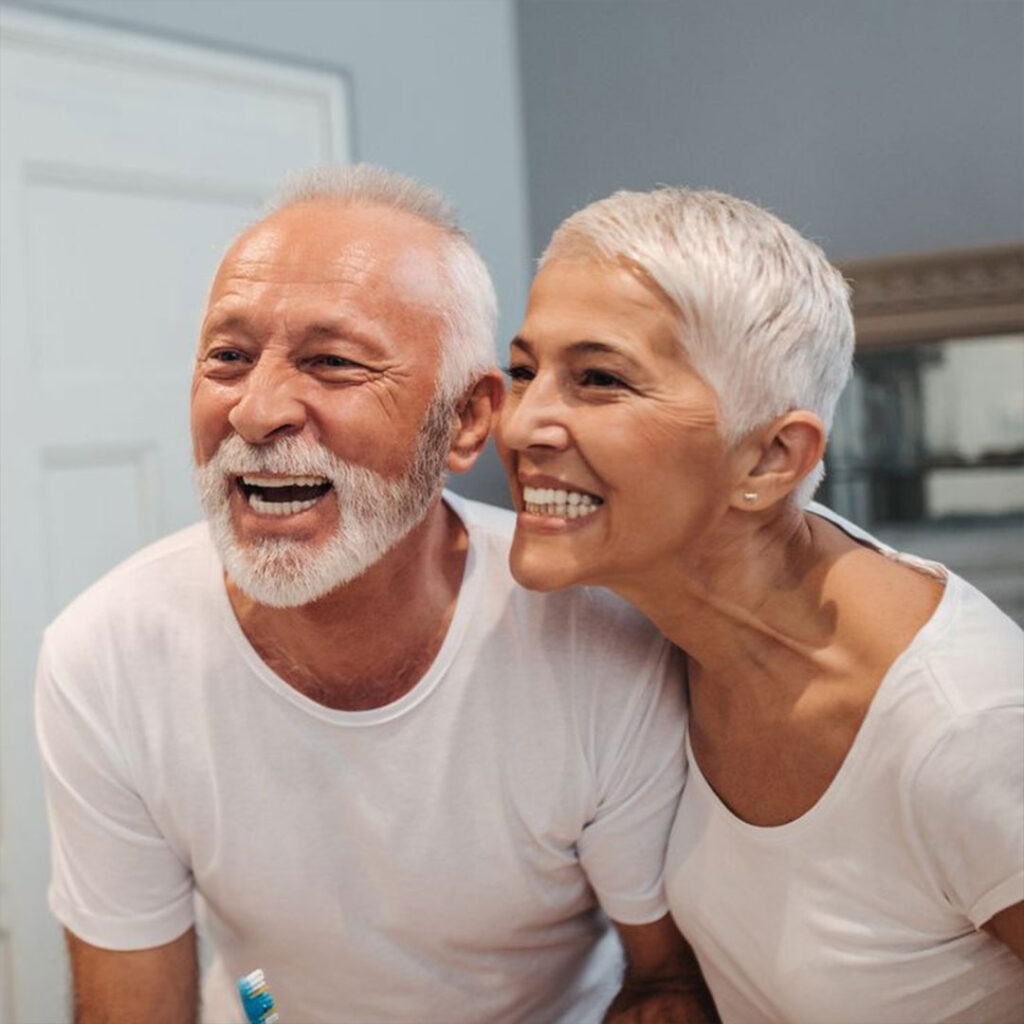 Microscope-assisted root canal therapy procedure saving a tooth from infection in Los Algodones.